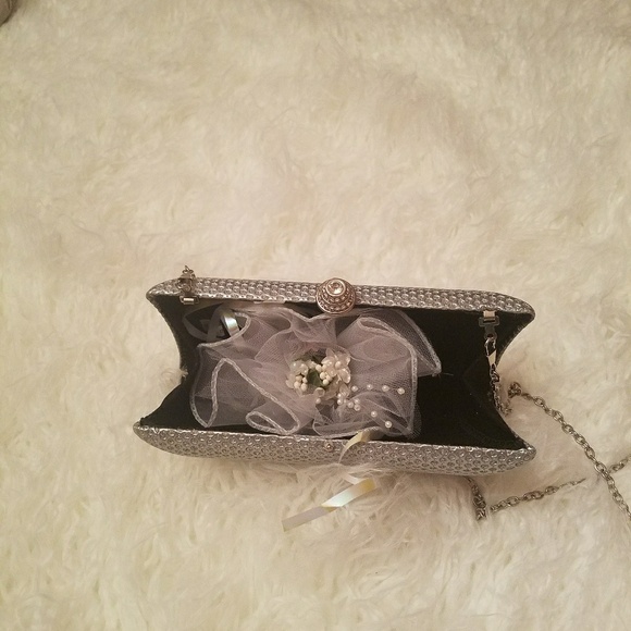 💲 Sold💲Small silver bag perfect for wedding - Picture 3 of 4